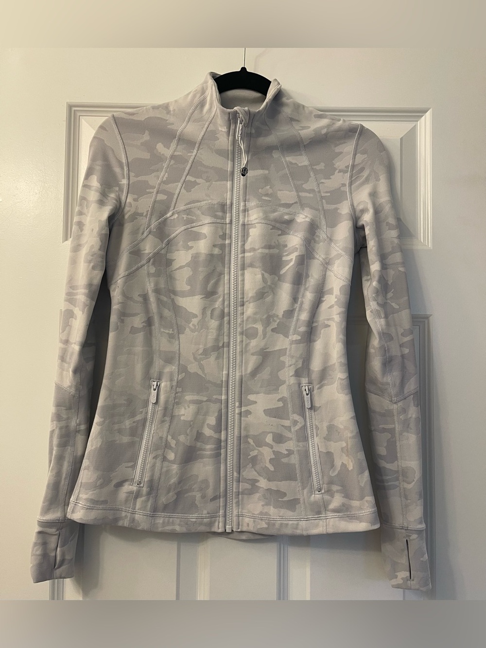Lululemon jacket - size 6